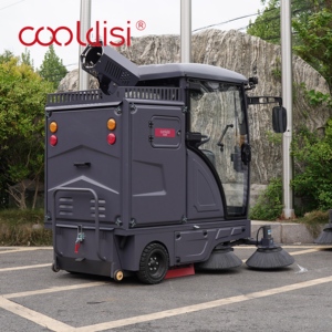 Plataforma de Trabajo Comercial con Cabina de Visión Amplia para Limpieza de Grandes Almacenes, Diseño de Visión Amplia para una Conducción Más Segura - Product Image 4