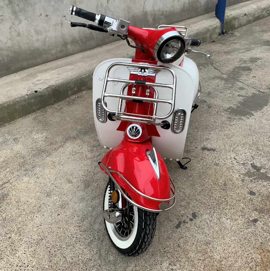 Amoto động cơ lớn 2000W động cơ Retro điện vespa 60V 20Ah Pin Lithium cho ves PA xe điện citycoco