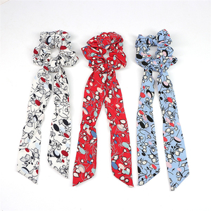 elástico de <span class=keywords><strong>seda</strong></span> de la bufanda de pelo <span class=keywords><strong>scrunchies</strong></span> flores impresión bufanda <span class=keywords><strong>scrunchies</strong></span> para vsco hairband - Product Image 2