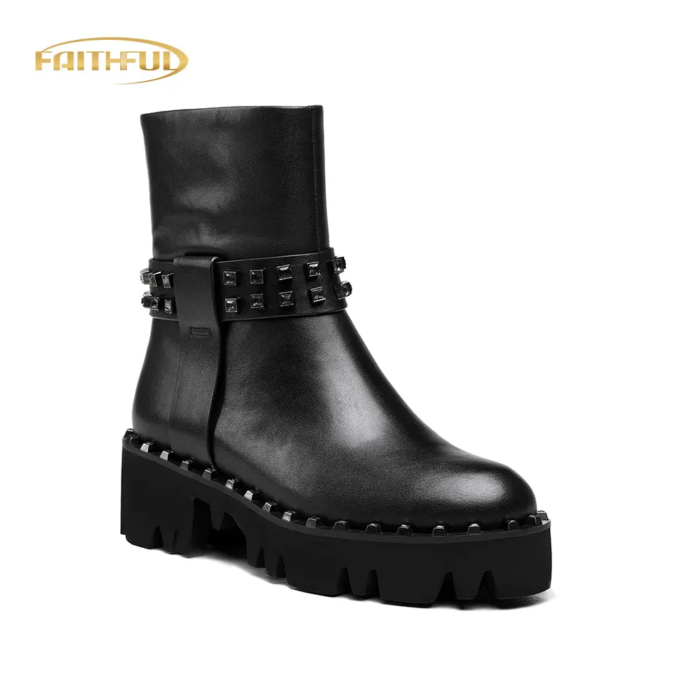 Hottest Cool Lightweight Platform Zipper Silver Rivets Sepatu Boot Fashion Short Boots For Booties Women Shoes Fall Winter