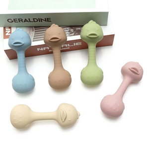 Jouets de dentition en silicone de qualité alimentaire pour bébés, style animaux de dessin animé doux, hochets sans BPA, jouet <span class=keywords><strong>hochet</strong></span> pour bébé - Product Image 1