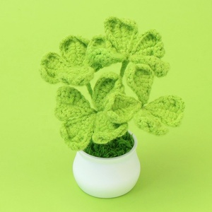 Flor Artificial Tejida a Mano, Trébol de Cuatro Hojas en Maceta, Adorno Pequeño para Hogar, Oficina o Auto - Product Image 2