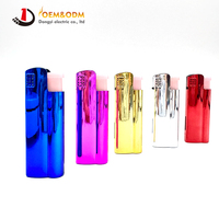 Dongyi 2025 OEM Vente en gros Métal Classique Luxe Vintage Briquet à cigare coupe-vent personnalisé au butane rechargeable DY-F039