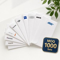 Kit de Nettoyage d'Écran Professionnel Jetable Carré Multi-Appareils Écologique avec Enveloppe, Chiffon en Microfibre Suédée et Lingette Pré-Imprégnée d'Alcool
