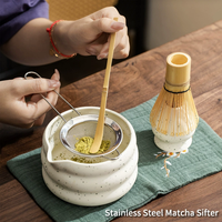 Koleksi Matcha dari Toko Teh dengan Chawan Keramik dan Chasen Bambu, Berbagai Desain Mangkuk dalam Pilihan Set 4, 5, 7, dan 8 Buah, Grosir