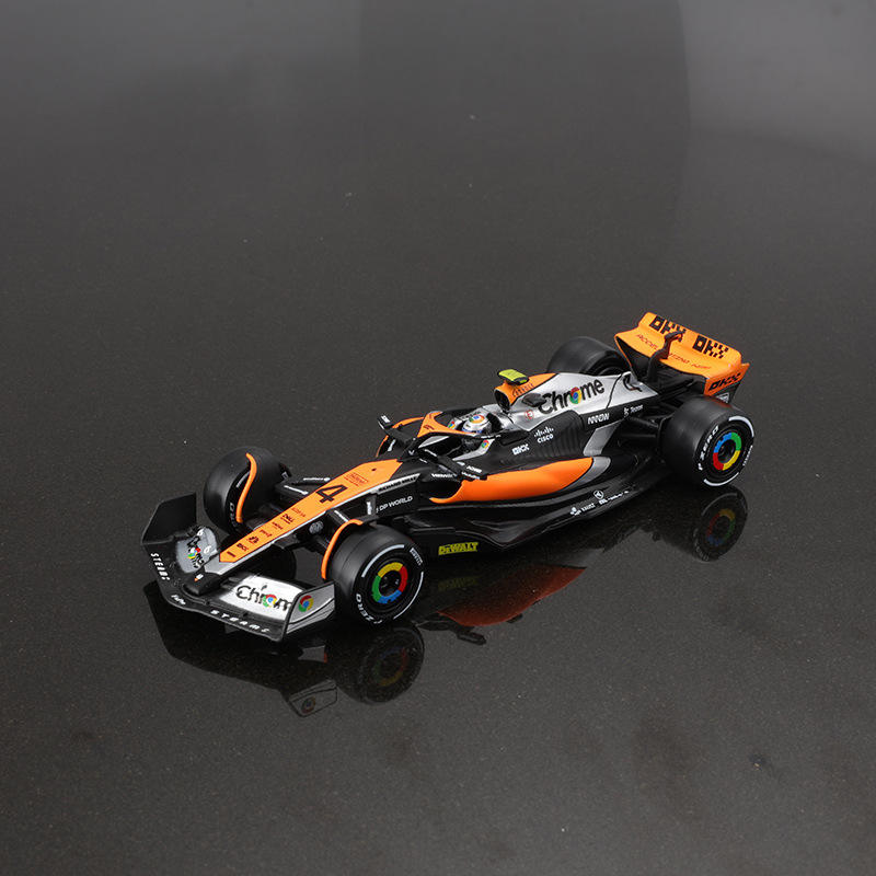 143 Lando Norris No4 hardcover