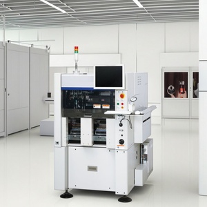 เครื่องประกอบชิ้นส่วนอิเล็กทรอนิกส์แบบ SMT อัตโนมัติความเร็วสูง ดีไซน์แบบโมดูลาร์ที่เป็นนวัตกรรมใหม่ รองรับการประกอบแผงวงจรพิมพ์ LED หลายขนาด สายการผลิต YC8 - Product Image 1