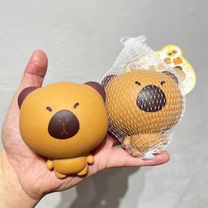 ของเล่นคาปิบาร่าน่ารักสำหรับทุกเพศทุกวัย ทำจากพลาสติก TPR บีบเล่นได้ บรรเทาความเครียด เหมาะสำหรับเด็กเล็ก ของชำร่วยงานปาร์ตี้ บรรจุกล่อง - Product Image 2