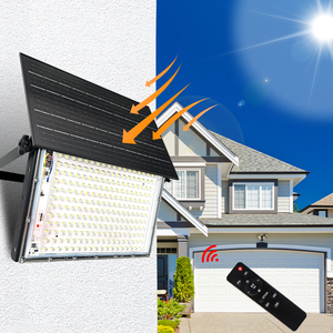 ไฟสปอร์ตไลท์ LED สำหรับสวน ยี่ห้อ EU Solar รุ่น Solar Flood Lights Projector  กันน้ำ IP65  วัสดุ ABS ปรับได้ พร้อมรีโมทคอนโทรล ค่า CRI สูง 95 รับประกัน 2 ปี ได้รับการรับรองมาตรฐาน RoHS กำลังไฟ 30W-150W - Product Image 3