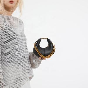 حقيبة يد صغيرة وشنطة كروس نسائية من البولي يوريثان بتصميم عصري وألوان الحلوى الرائجة لعام <span class=keywords><strong>2025</strong></span>، محفظة نقود لطيفة للفتيات مع سلسلة - Product Image 3