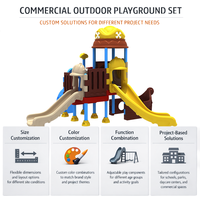 Équipement de terrain de jeux extérieur pour enfants, combinaison de toboggan avec tunnel et structure d'escalade pour aire de jeux éducative