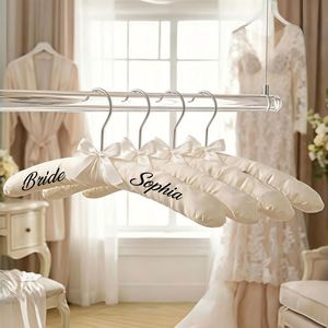 Perchas de satén acolchadas personalizadas para vestidos de dama de honor, elegantes soportes para vestidos de novia con lazo de cinta - Product Image 2