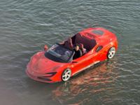 Nouveau modèle de jet ski, supercar aquatique, voiture de sport nautique, acier, métal, lac