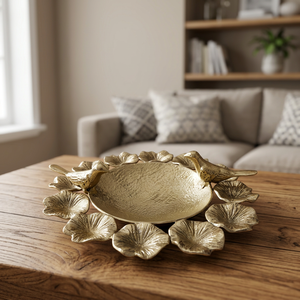 Plato Decorativo de Metal Hecho a Mano con Forma de Flor y Diseño Tradicional Chino Pintado a Mano - Product Image 6