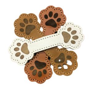 Marque-page magnétique créatif en forme de patte de chien en cuir PU, cadeau pour étudiant - Product Image 2