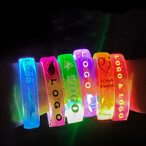 Pulsera Fluorescente LED con Logotipo Personalizado, para Conciertos, Festivales, Fiestas, Brilla en la Oscuridad, Intermitente - Product Image 4