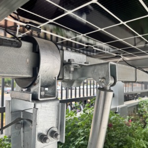 Sistema di Montaggio Solare in Acciaio Zincato a Caldo (HDG) a Asse Singolo con Tracciamento Solare e Controllore Intelligente - Offerta Speciale - Product Image 1