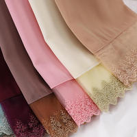Femmes malaisiennes élégantes dentelle douce fleur bordée écharpe en mousseline de soie brodée turban hijabs femmes musulmanes mariage tête châles écharpe