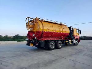 Camion aspirateur 6x4 SAIC‑1VECO HONGYAN, moteur Yuchai 8L, pompe à vide à anneau liquide à forte aspiration, pompe HPP pour un nettoyage rapide des tuyaux - Product Image 6