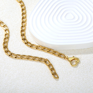 Collar con Colgante de Corazón de Acero Inoxidable, Chapado en Oro de 18k, Joyería de Moda para Uso Diario, Regalo - Product Image 4