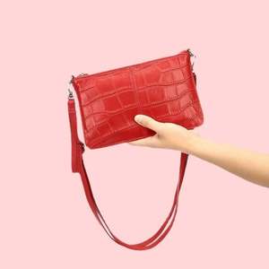 包超薄吊带顶级粒面皮革鳄鱼纹壁龛真皮女式 - Product Image 1