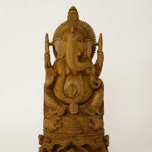 Bois de santal Ganesha statue - Product Image 1