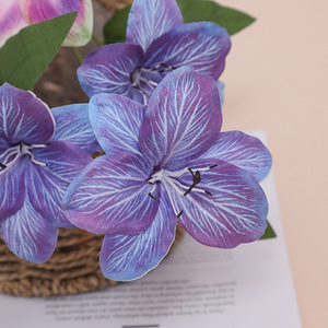 Petites fleurs artificielles de lys Monet Garden, lot de 3, décoration douce pour salle de mariage, hôtel, arrangement floral, fleurs en soie - Product Image 4