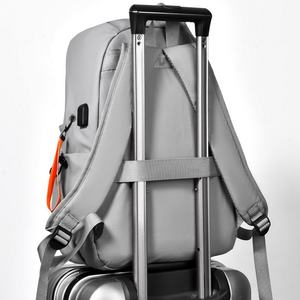 Mochila Deportiva Casual Antirrobo de Diseño Europeo Popular Personalizada, Mochila de Negocios Impermeable con Múltiples Bolsillos y USB - Product Image 6