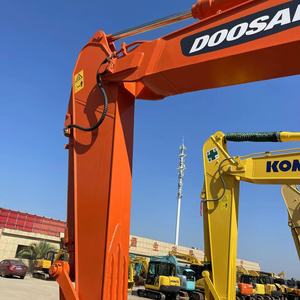 รถขุด Doosan Dh220lc-7 มือสอง ขนาด <span class=keywords><strong>20</strong></span> ตัน ประสิทธิภาพเยี่ยม พร้อมเครื่องยนต์ ปั๊ม เกียร์ แบริ่ง PLC สำหรับขาย - Product Image 2