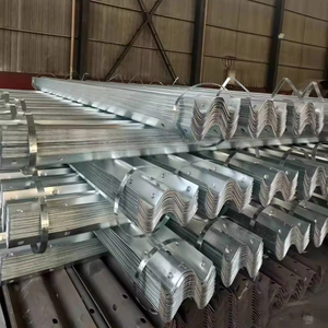 Barrière de sécurité routière en acier ondulé en forme de W, revêtement en zinc 550g, fabrication directe OEM - Product Image 5