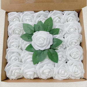 Lote de 25 Rosas Artificiales de Espuma de Polietileno de Alta Calidad, Color Crema Marfil, Hechas <span class=keywords><strong>a</strong></span> Mano, Lujosas, para Bodas, Acción de Gracias, Graduación, Pascua - Product Image 1