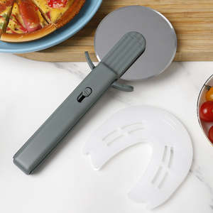 Roulette à pizza en acier inoxydable avec couvercle de protection de la lame, outil de cuisine, coupe-pizza pour la maison et les restaurants - Product Image 3