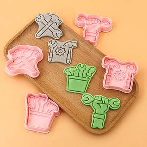 <span class=keywords><strong>Emporte</strong></span>-pièces en plastique écologique pour biscuits <span class=keywords><strong>Pince</strong></span> à clé marteau Forme de dessin animé Argile pour bricolage Animation Imprimé Passe au lave-vaisselle - Product Image 2