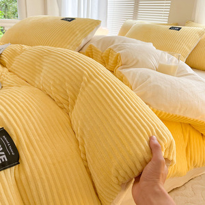<span class=keywords><strong>ชุด</strong></span><span class=keywords><strong>เครื่อง</strong></span><span class=keywords><strong>นอน</strong></span>ผ้ากำมะหยี่มิงค์ขนาดคิงควีน 4 ชิ้น สัมผัสนุ่ม อุ่นสบายสำหรับฤดูหนาว พร้อมผ้าปูที่นอนรัดมุมและปลอกผ้านวม - Product Image 2