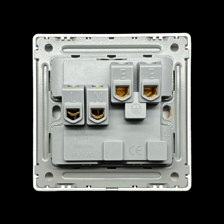 VNX White UK 13A Light Button Switch Fast Charging Power Wall Switch Socket 220V Electrical Outlet Wall Switch