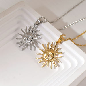 Collar de Oro para Mujer, Impermeable, con Colgante en Forma de Sol, Joyería Chapada en Oro de 18k, Collar con Colgante de Sol Simple - Product Image 1