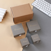 Boîte à bijoux en carton ondulé robuste et épaisse pour la protection des bracelets et joncs, destinée à l'exportation et à la distribution en gros