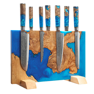 Grand bloc universel pour couteaux en résine époxy Porte-<span class=keywords><strong>couteau</strong></span> en bois d'olivier naturel avec aimant pour le <span class=keywords><strong>rangement</strong></span> des couteaux de cuisine - Product Image 1