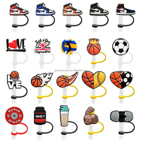 Accessoires de bar : Capuchons de paille personnalisés en PVC et silicone, motifs Basketball, Football, Gym, Sneakers, Stanley Tumblers