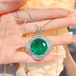 Nuevo collar de alta calidad de piedra de color Ice Out, Pendientes colgantes de esmeralda de simulación de diámetro de alto carbono, conjunto de joyería de pulsera de anillo - Product Image 6