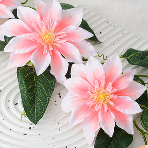 Fleurs artificielles en soie Clematis, grandes fleurs violettes pour la décoration de la maison, accessoires de mariage - Product Image 4