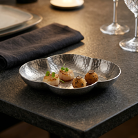 Plat de service décoratif en acier inoxydable martelé en forme de nuage, pour tapas, or, argent, cuivre, pour hôtels et restaurants (vente en gros)