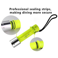 Lampe de poche de plongée sous-marine à haute luminosité pour l'éclairage de l'exploration des trous
