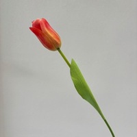 Koninklijke Hoogwaardige Hot Selling Mini Tulpen Kunstbloemen Real Touch Modern Bloemendesign PU Thanksgiving Valentijnsdag Huisdecoratie