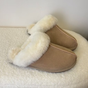 Pantoufles UGG épaisses à ouverture frontale pour femme, chaudes pour le temps neigeux, douces et polyvalentes - Product Image 3