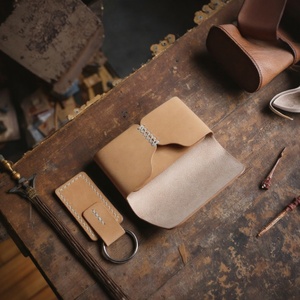 Custom Logo RFID Blocking Slim Minimalist Wallet for Men Classic Brown Genuine Leather with Vintage Style Cardholder - Product Image 1