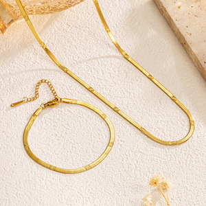 Moda serpiente hueso cuchillo hoja <span class=keywords><strong>Collar</strong></span> hueso <span class=keywords><strong>collar</strong></span> Simple mujer cadena <span class=keywords><strong>collar</strong></span> pulsera conjunto en relieve serpiente hueso <span class=keywords><strong>collar</strong></span> - Product Image 2