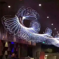 Lustre en verre et bois LED sur mesure de grande taille pour projet d'escalier de bar de luxe en forme de dragon ECOJAS