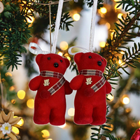 Décoration de Noël : Pendentif ours de dessin animé réaliste et mignon, en peluche super douce, avec écharpe, créatif