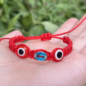 Braccialetto Rosso Mal de Ojo con Perline Piatte, Divino Nino Gesù, Braccialetti di Protezione per Neonati - Product Image 2